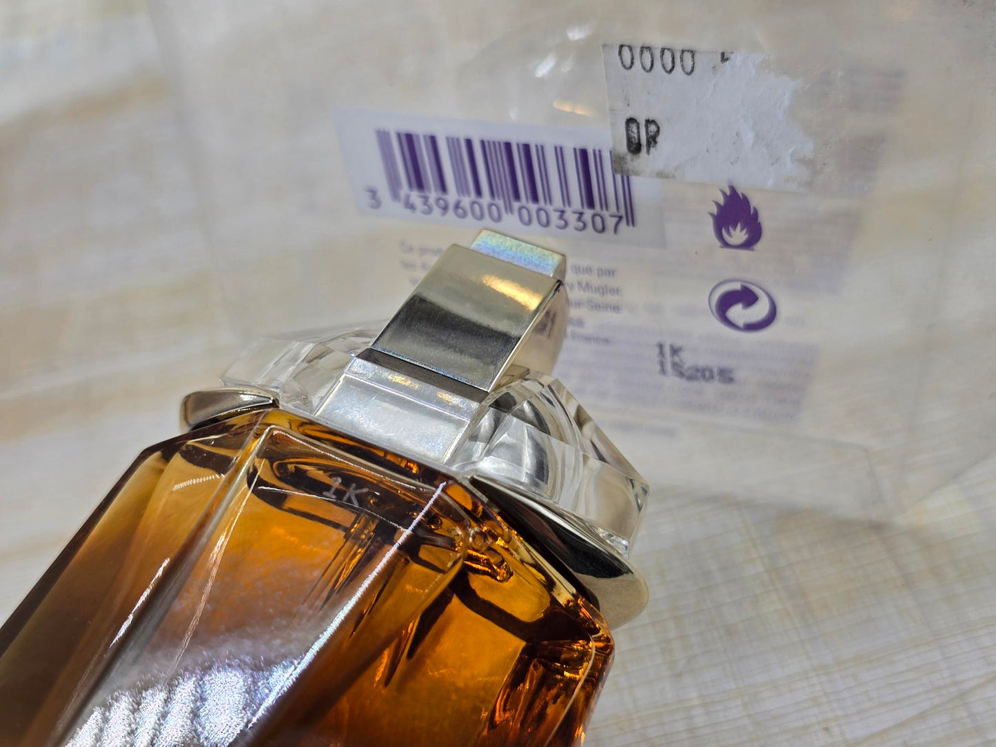 Alien Oud Majestueux Mugler for women EDP Spray 90 ml 3 oz, Vintage, Rare