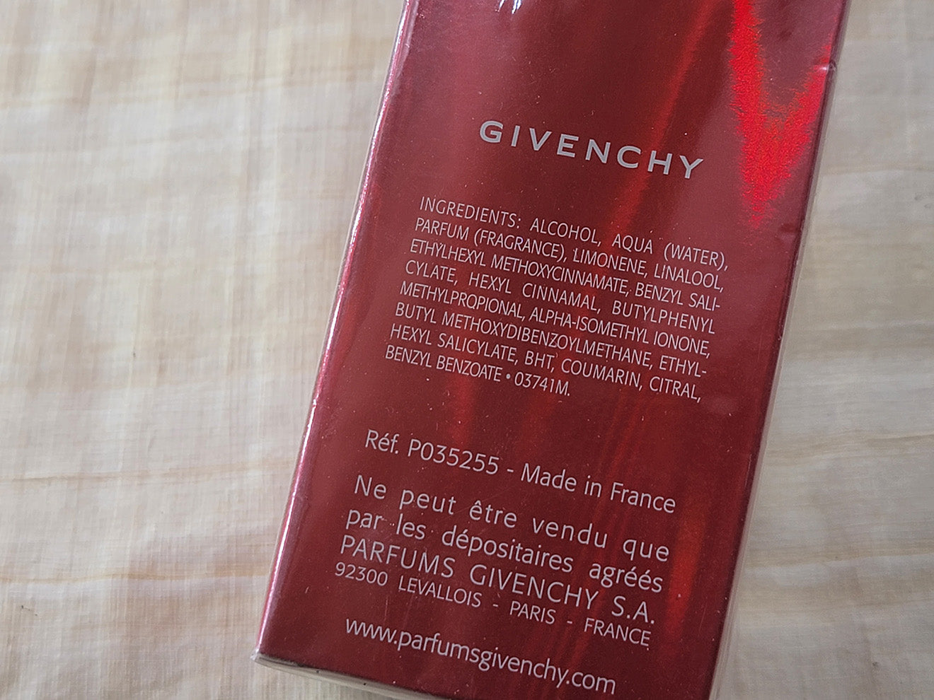 Absolutely Irresistible Givenchy for women EDP Spray 75 ml 2.5 oz, Vintage, Rare, Sealed