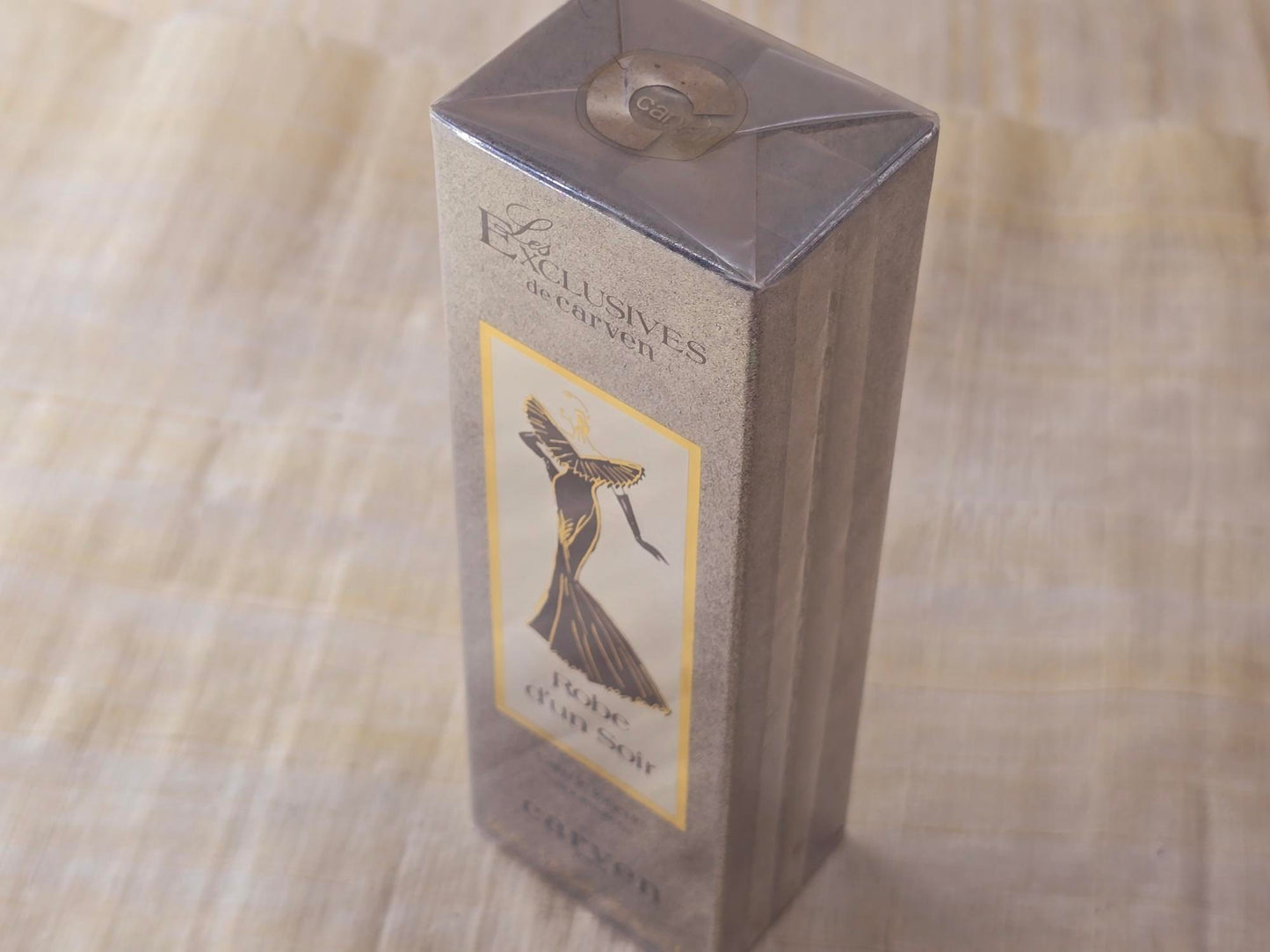 Les Exclusives de Carven Robe d'un Reve for women EDT Spray 50 ml 1.7 oz, Vintage, Rare, Sealed