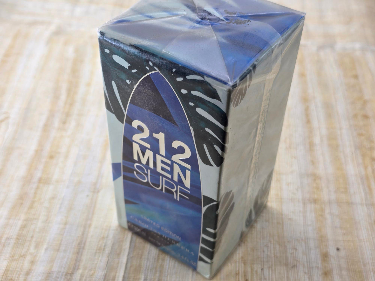 212 Surf for Him Carolina Herrera Limited Edition for men EDT Spray 100 ml 3.4 oz, Vintage, Rare, Sealed