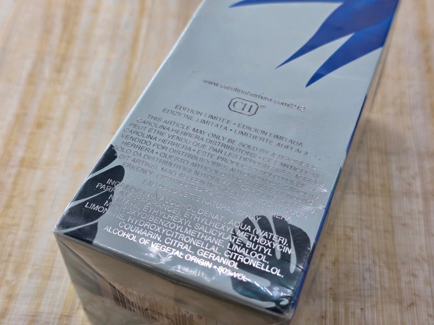212 Surf for Him Carolina Herrera Limited Edition for men EDT Spray 100 ml 3.4 oz, Vintage, Rare, Sealed