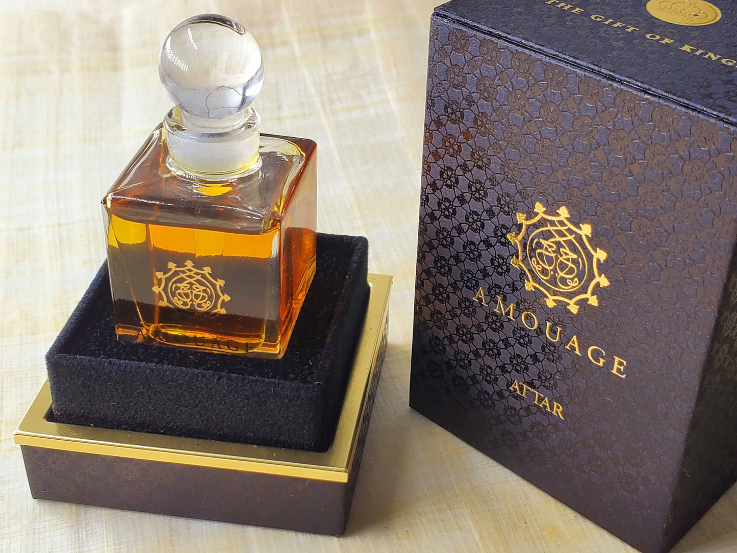 Amouage Rayaheen Attar The Gift Of Kings Oil Parfum 12 ml 0.4 oz, Rare, Vintage