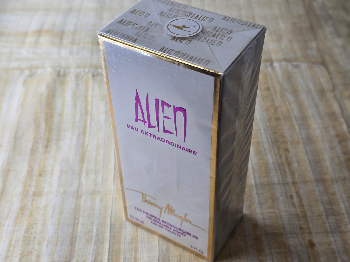 Alien Eau Extraordinaire Mugler for women EDT Spray 90 ml 3 oz, Vintage, Rare, Sealed