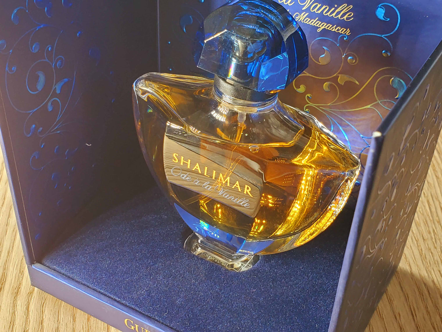 Shalimar Ode a la Vanille Sur la route de Madagascar Guerlain for women EDP Spray 50 ml 1.7 oz, Vintage, Rare