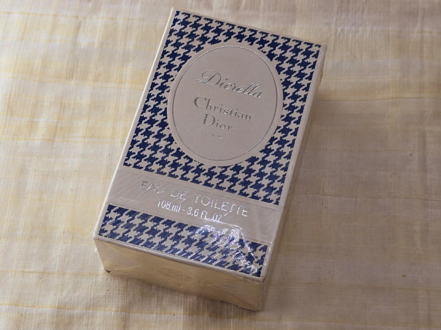Diorella Christian Dior Paris EDT Splash 108 ml 3.6 oz, Vintage, Rare, Sealed