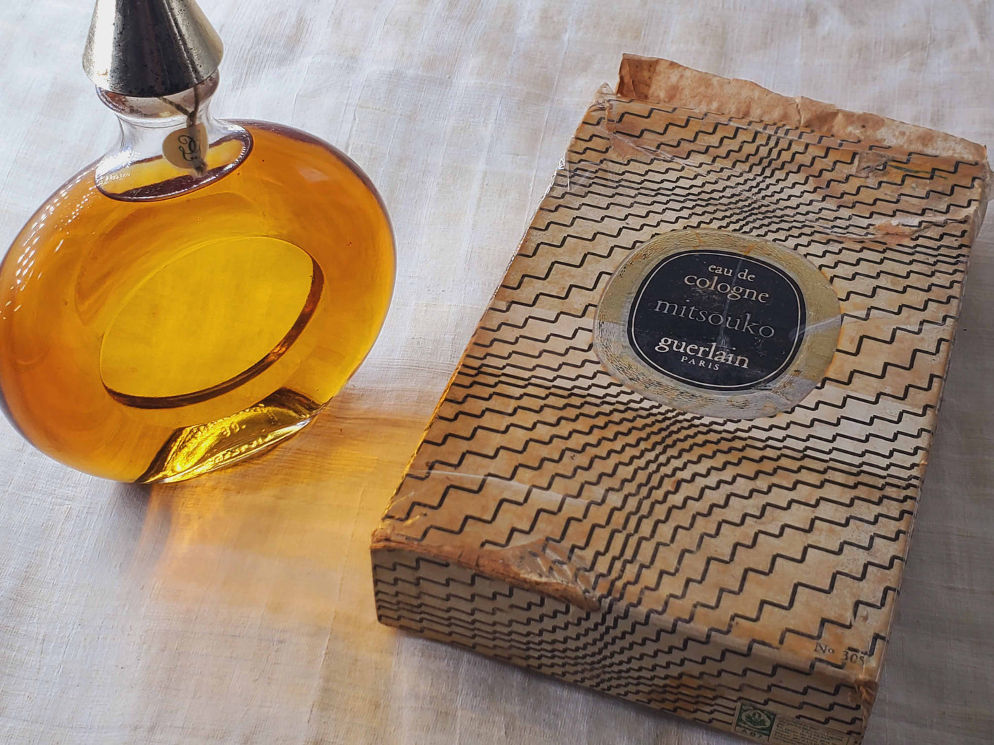 Guerlain Mitsouko Eau de Cologne for women EDC Splash 90 ml 3 oz, Rare, Vintage (Box Lightly Damaged)