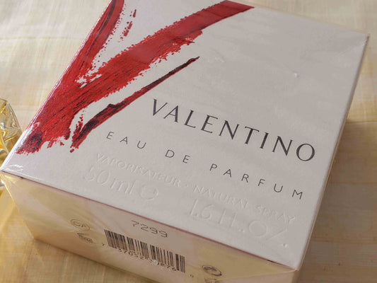 Valentino V Pour Femme EDP Spray 90 ml 3 oz OR 50 ml 1.7 oz OR 30 ml 1 oz, Vintage, Rare, Sealed