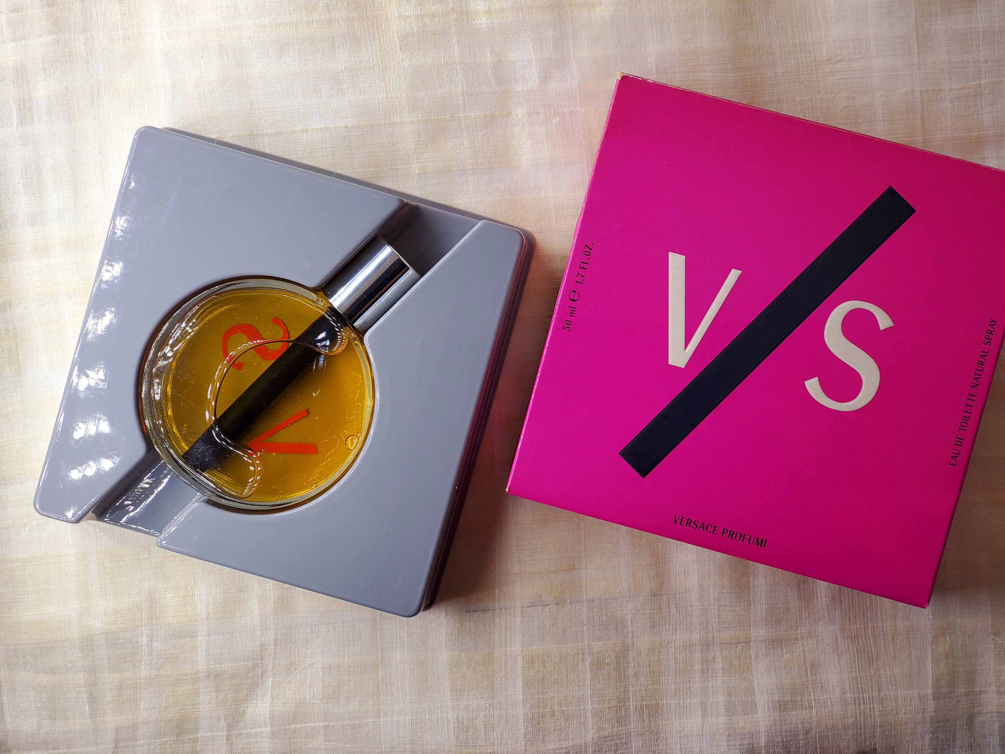 V/S Versus Versace for Women EDT Spray 50 ml 1.7 oz OR 30 ml 1 oz, Vintage, Rare