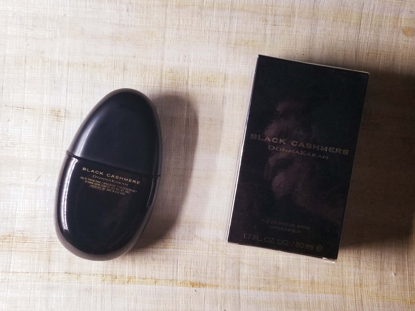 Black Cashmere Donna Karan EDP Spray 100 ml 3.4 oz OR 50 ml 1.7 oz, Vintage, Rare, Sealed