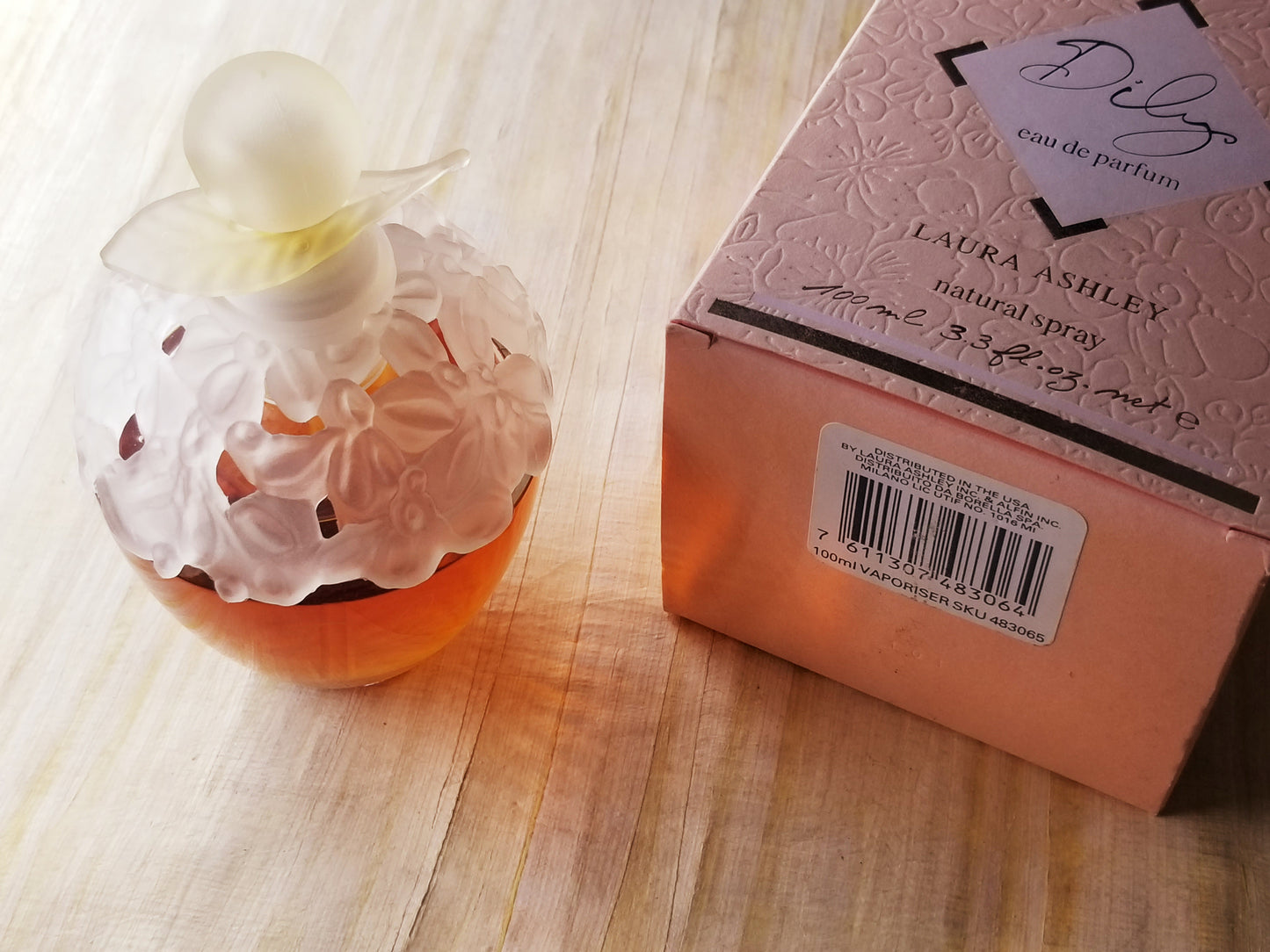 Dilys Laura Ashley for women EDP Spray 100 ml 3.4 oz OR 50 ml 1.7 oz, Vintage, Rare, Same as pic