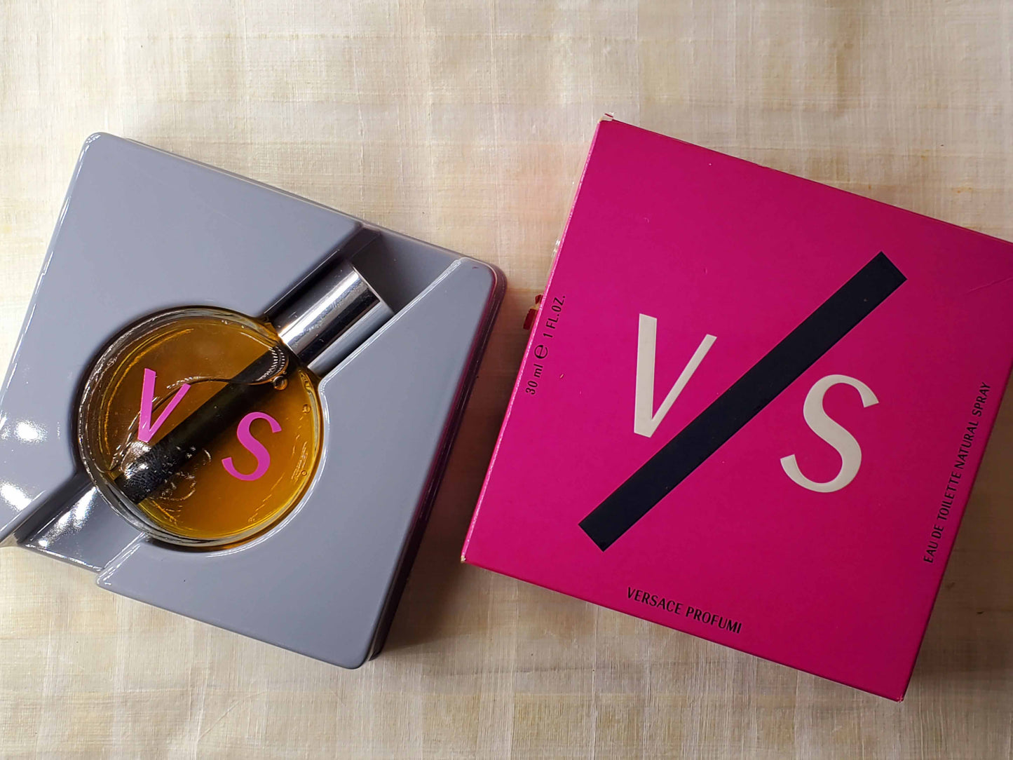 V/S Versus Versace for Women EDT Spray 50 ml 1.7 oz OR 30 ml 1 oz, Vintage, Rare