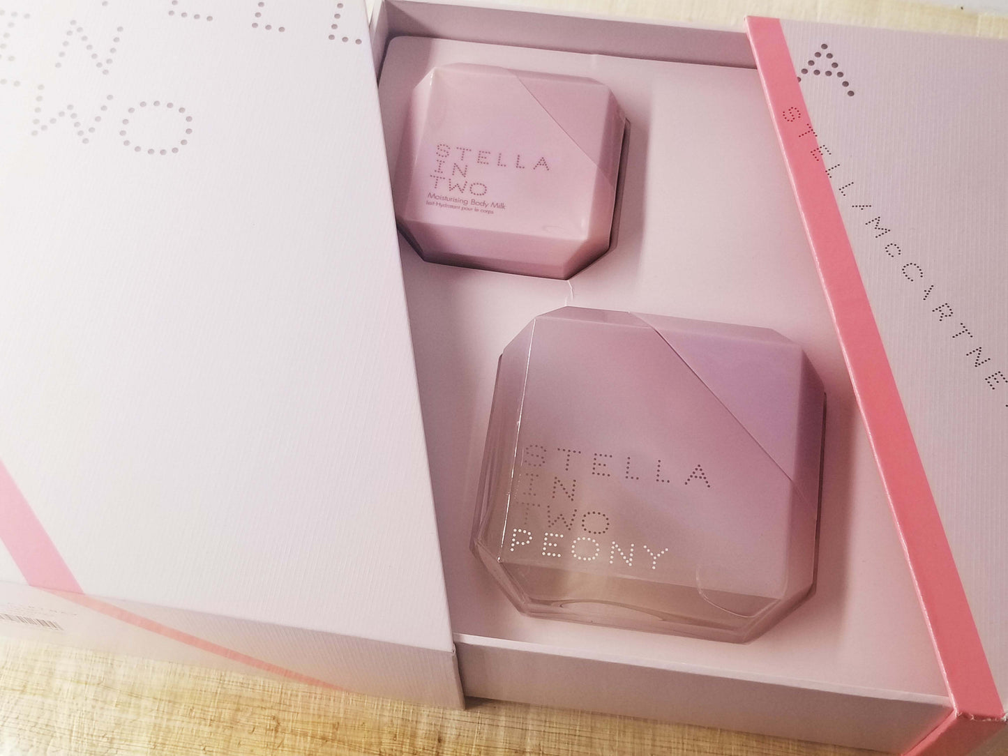 SET Stella in Two Peony Stella McCartney for women EDT Spray 75 ml 2.5 oz + Body Milk 50 ml, Vintage