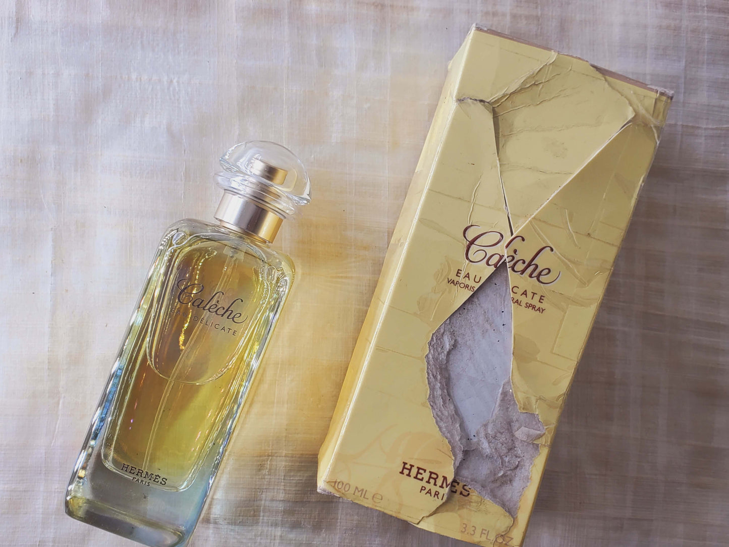 Caleche Eau Delicate Hermes for women EDT Spray 100 ml 3.4 oz, Vintage, Rare, Same Photos, Slightly damaged box