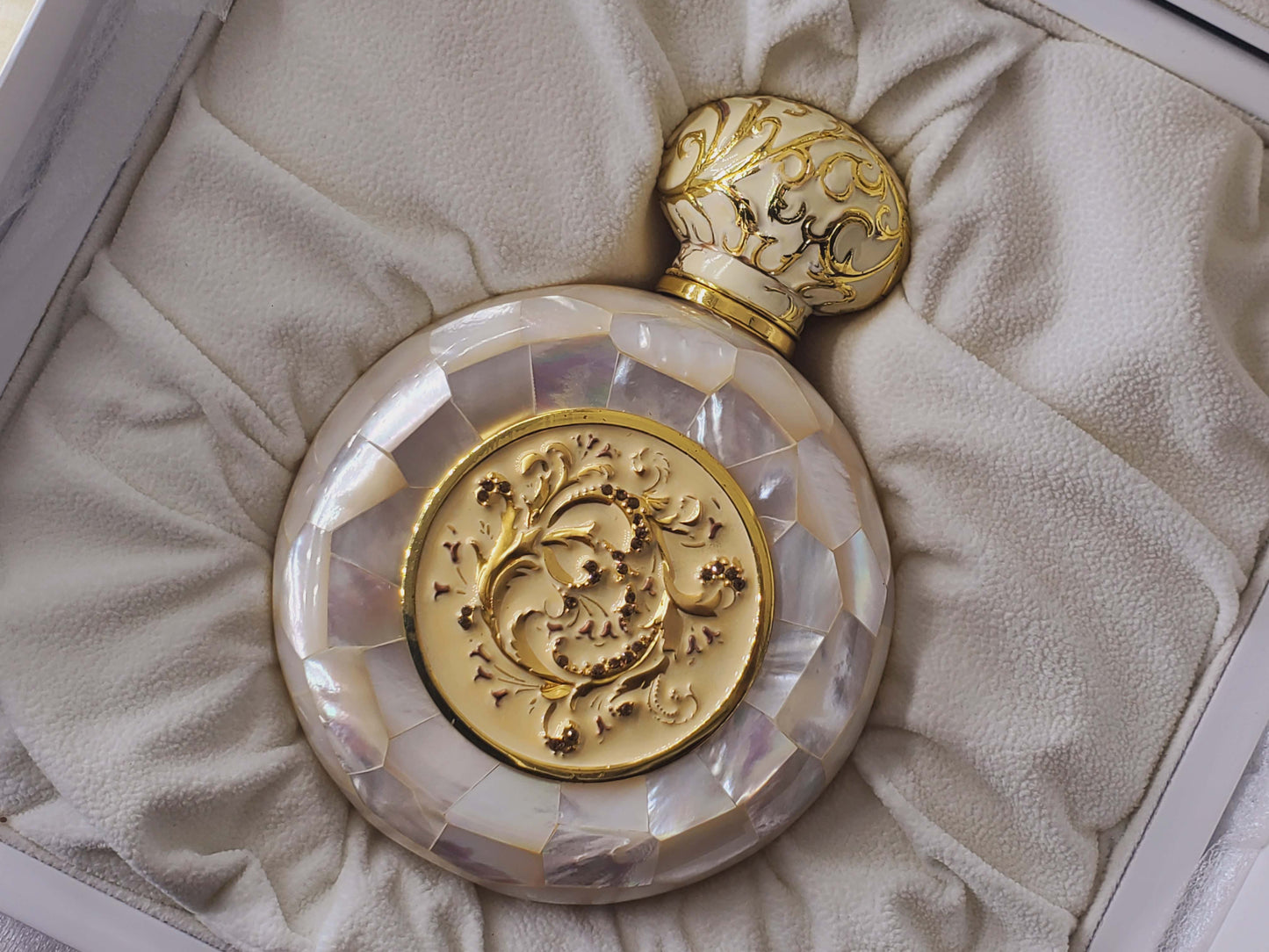 Legacy White Alexandre.J for women EDP Spray 100 ml 3.4 oz, Vintage