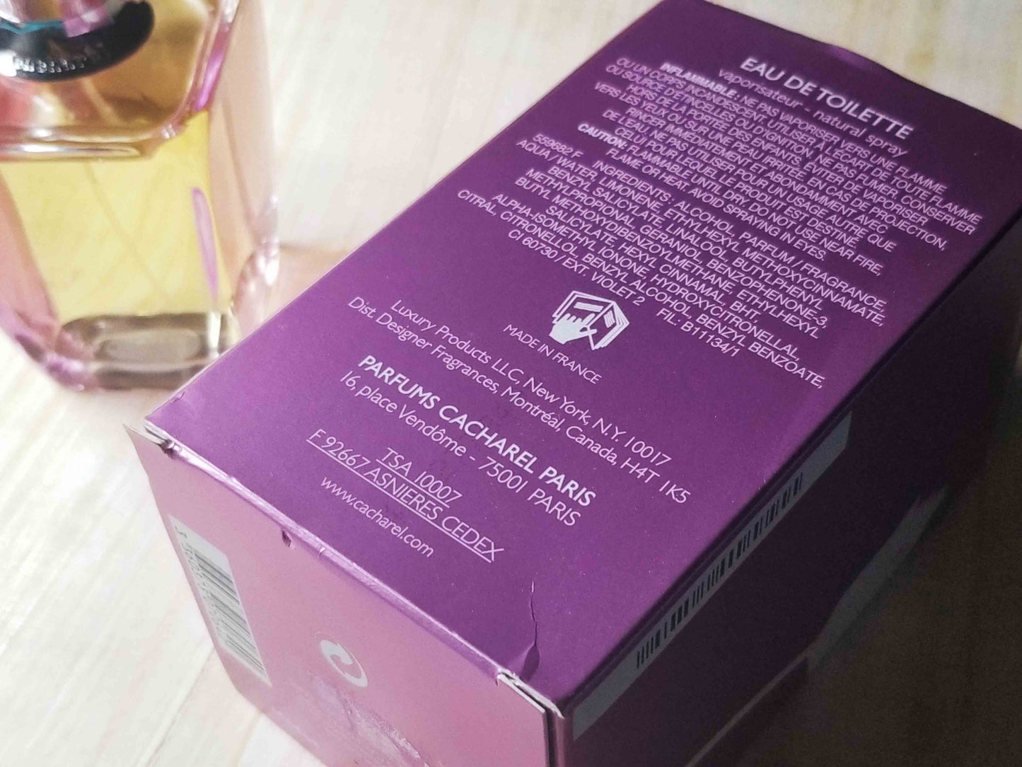 Promesse by Cacharel EDT Spray for women Spray 100 ml 3.4 oz Or 50 ml 1.7 oz, Vintage, Rare, Sealed