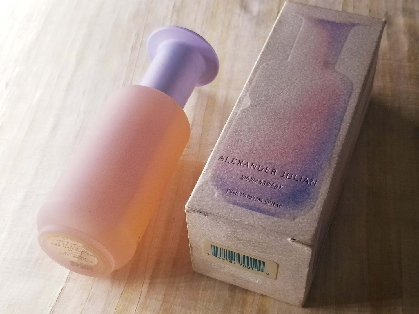 Alexander Julian Womenswear for women Fine Parfume Spray 120 ml 4 oz, Vintage, Rare