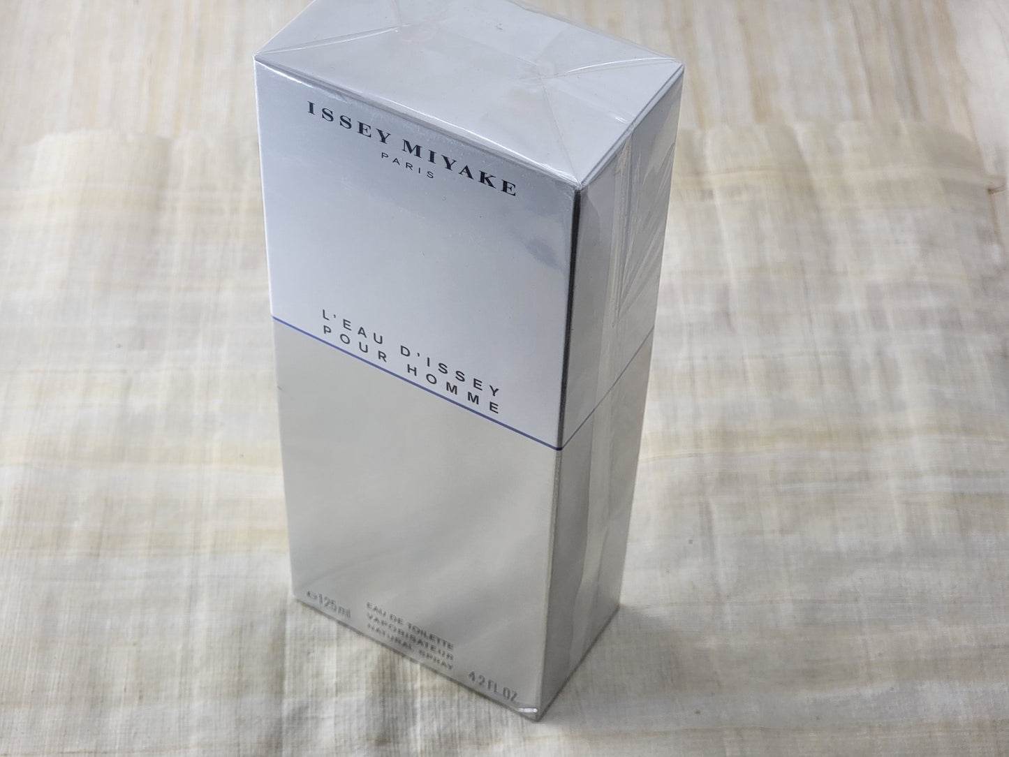 L'Eau d'Issey Pour Homme Issey Miyake for men EDT Spray 125 ml 4.2 oz Or 75 ml 2.5 oz, Rare, Vintage, Sealed