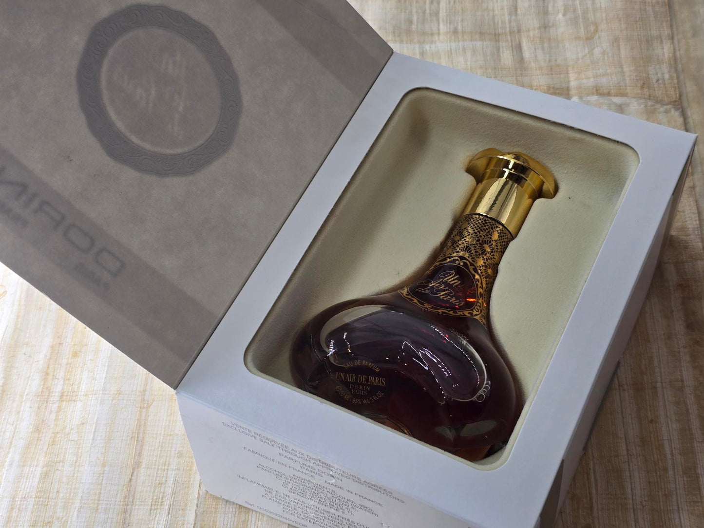 Un Air de Paris Dorin for women EDP Spray 80 ml 2.7 oz, Rare, Vintage, Sealed