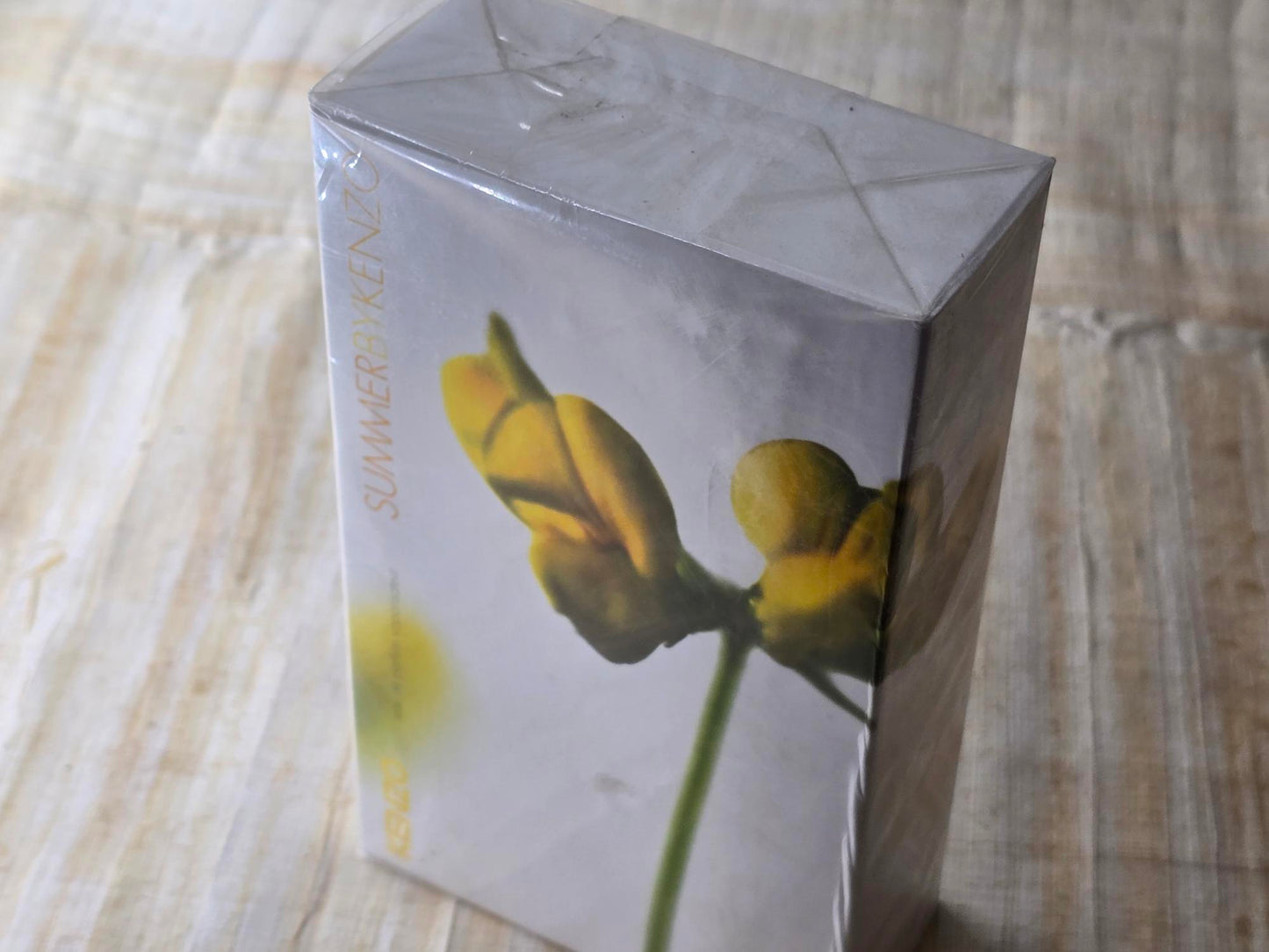 Summer by Kenzo Kenzo for women EDP Spray 75 ml 2.5 oz, Vintage, Rare, Sealed