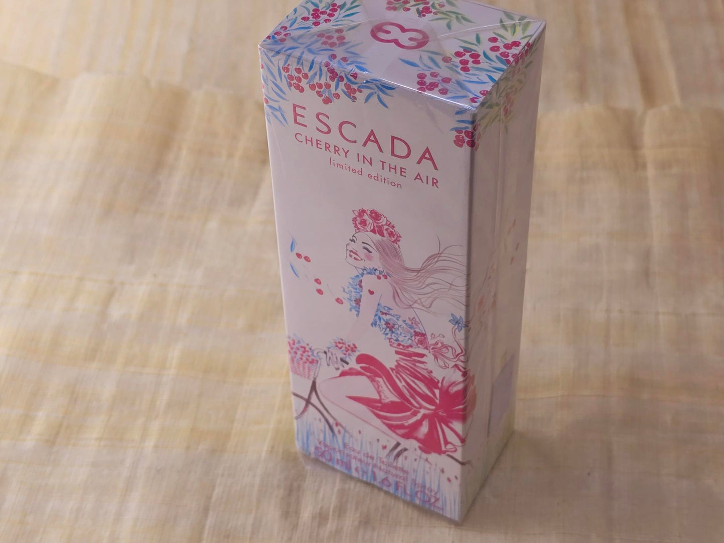 Cherry in the Air Escada for women EDT Spray 50 ml 1.7 oz, Vintage, Rare, Sealed