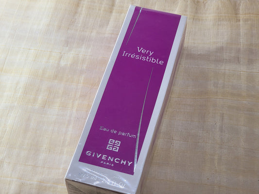 Very Irresistible Eau de Parfum Givenchy for women EDP Spray 75 ml 2.5 oz, Vintage, Rare, Sealed