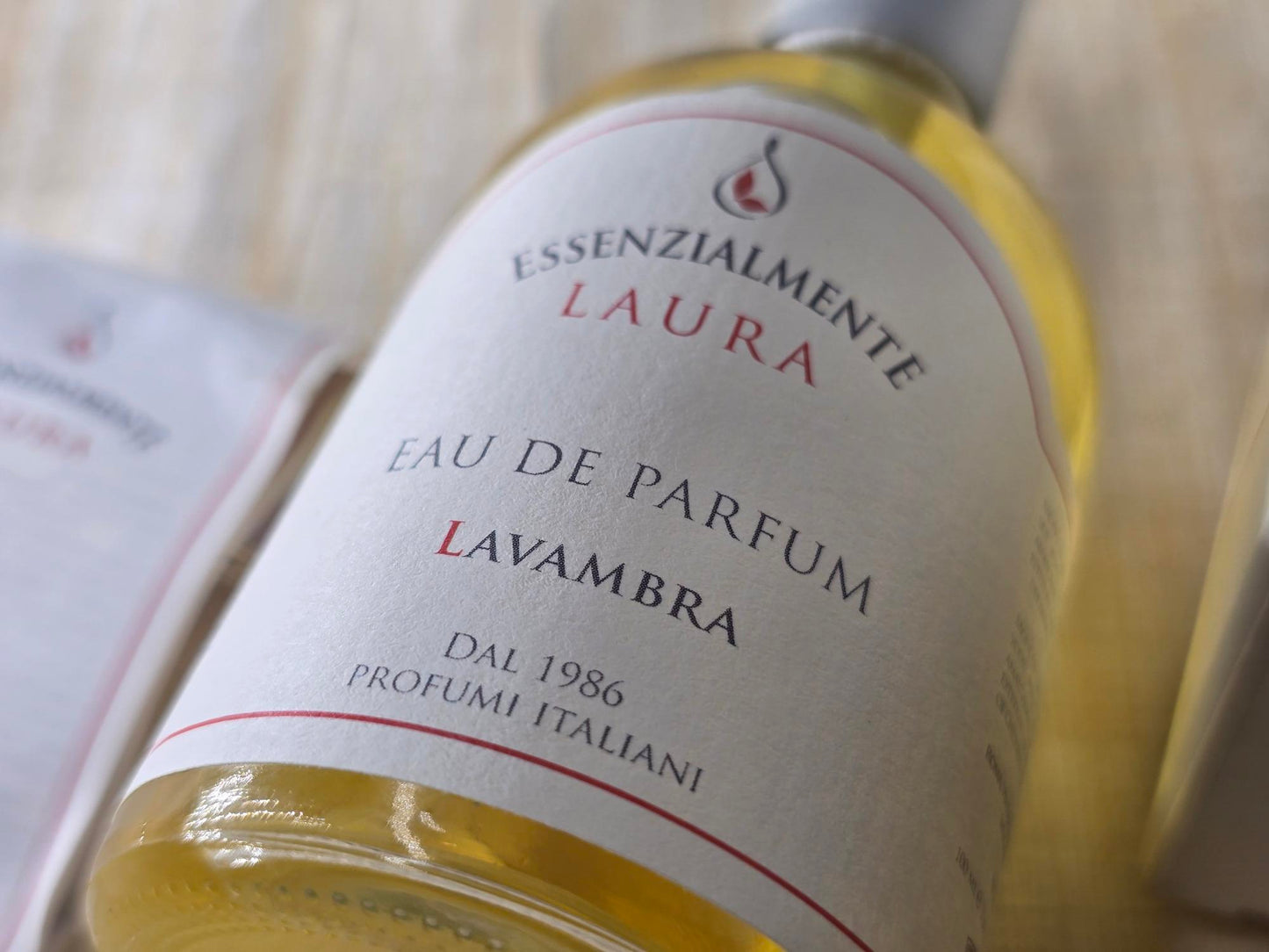 Lavambra Essenzialmente Laura - Unisex EDP Vintage Oman (100ml / 3.4oz)