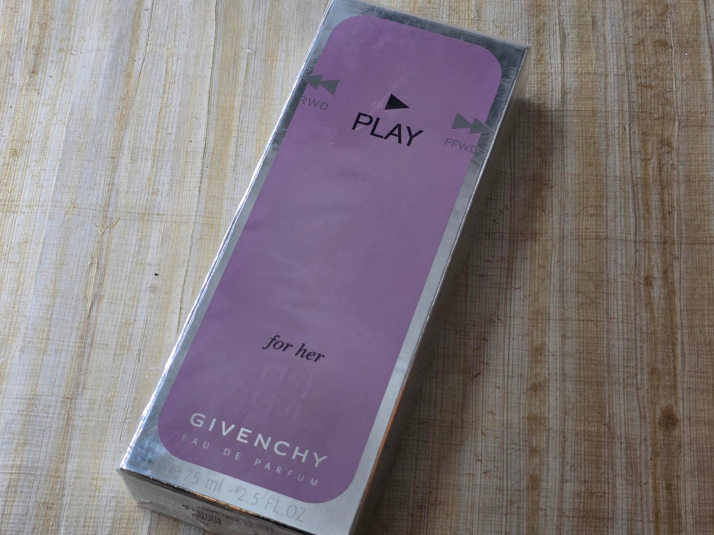 Play For Her Givenchy for women EDP Spray 75 ml 2.5 oz, Vintage, Rare, Sealed