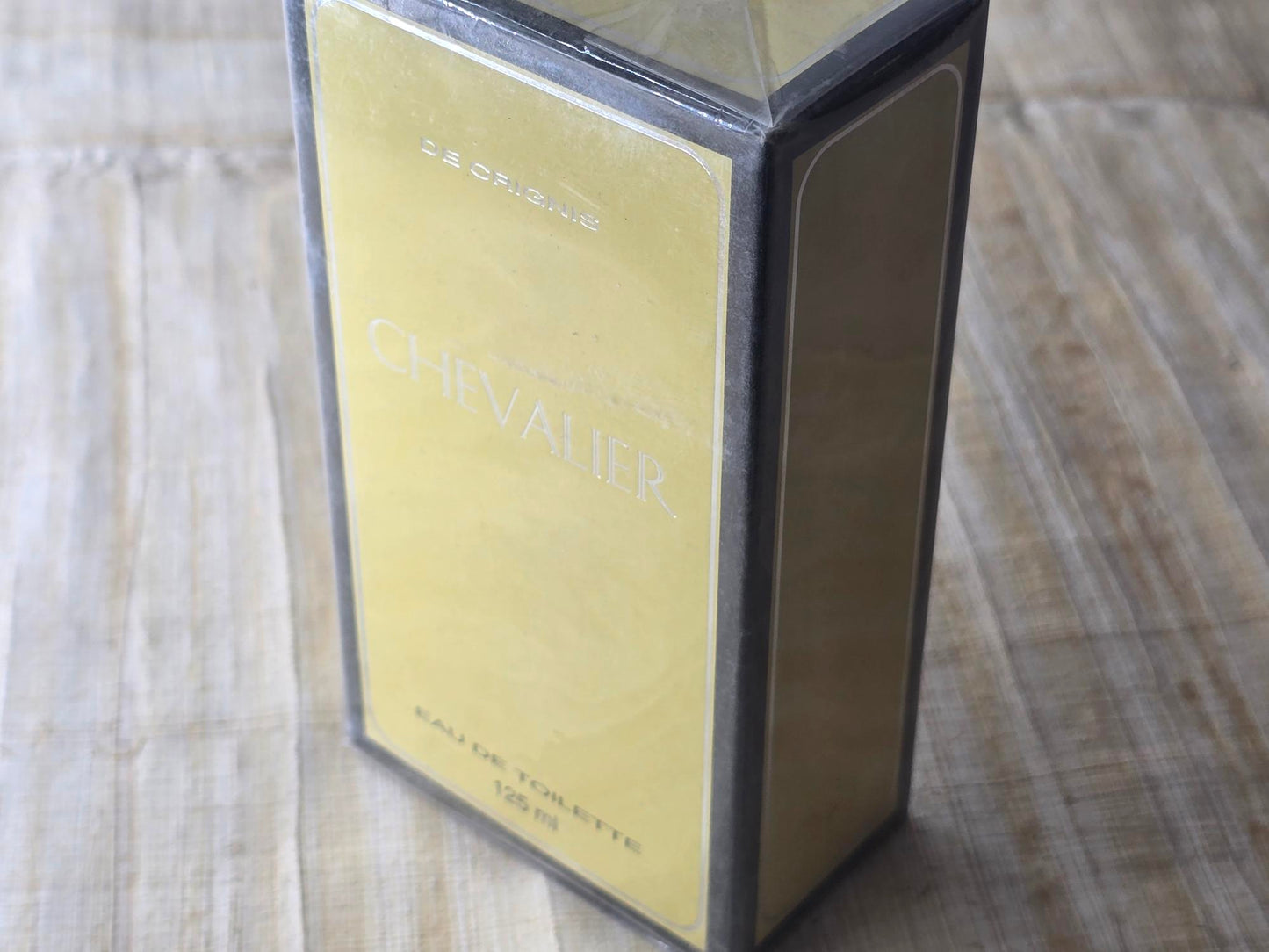 Chevalier de Crignis for men EDT Spray 125 ml 4.2 oz, Rare, Vintage, Sealed
