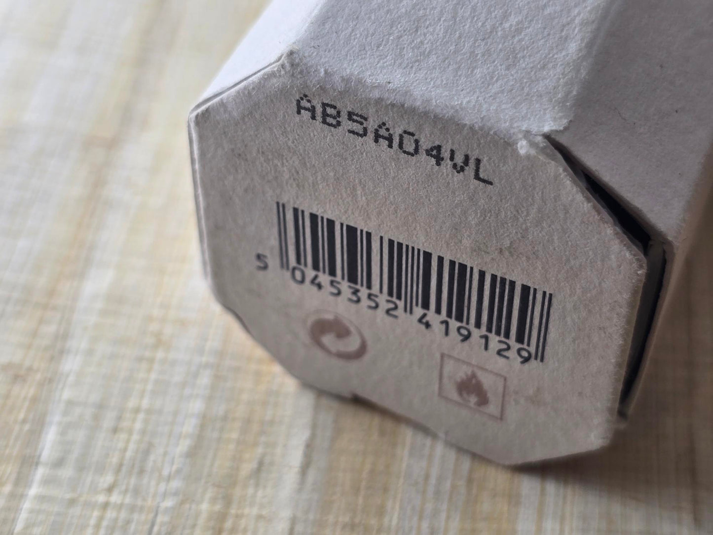 Body Burberry for women EDP Spray 85 ml 2.8 oz Or 60 ml 2 oz, Vintage 2014, Rare