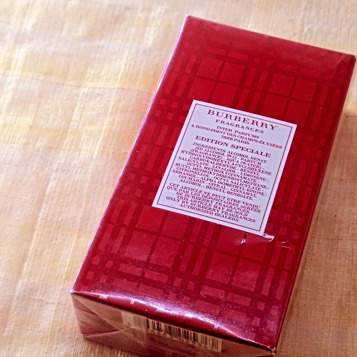 Burberry Brit Red Burberry for women EDP Spray 50 ml 1.7 oz, Vintage, Rare, Sealed
