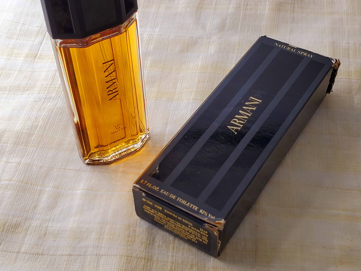 Giorgio Armani EDT Classic Spray 50 ml 1.7 oz, Vintage, Rare, Same photos, Slightly damaged box