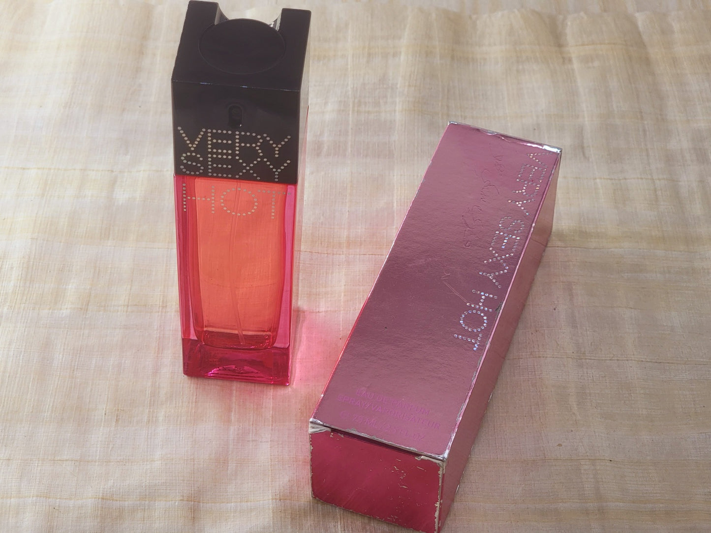 Very Sexy Hot Victoria's Secret for women EDP Spray 75 ml 2.5 oz, Vintage, Rare