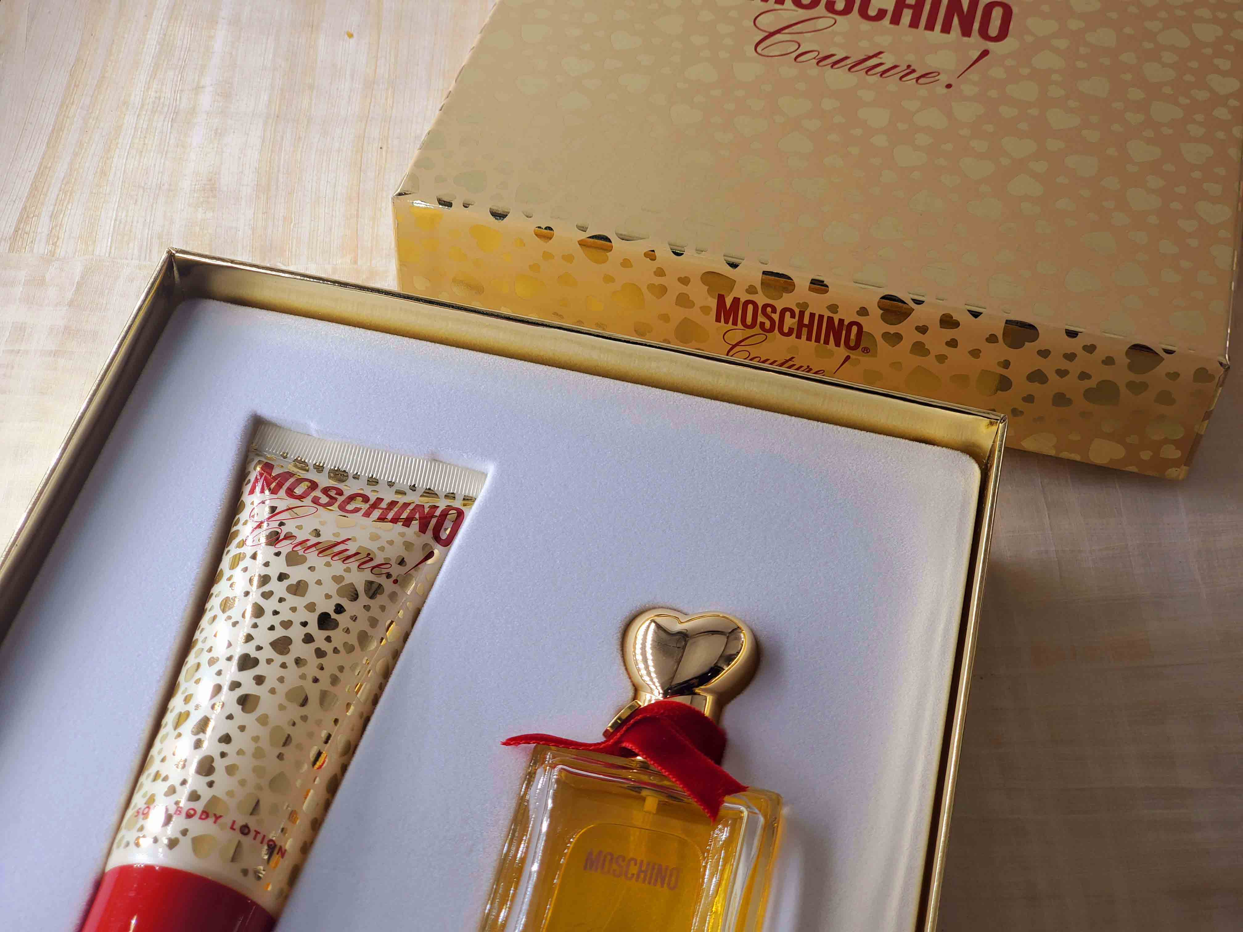 Moschino orders Couture! 1.7oz EDP RARE