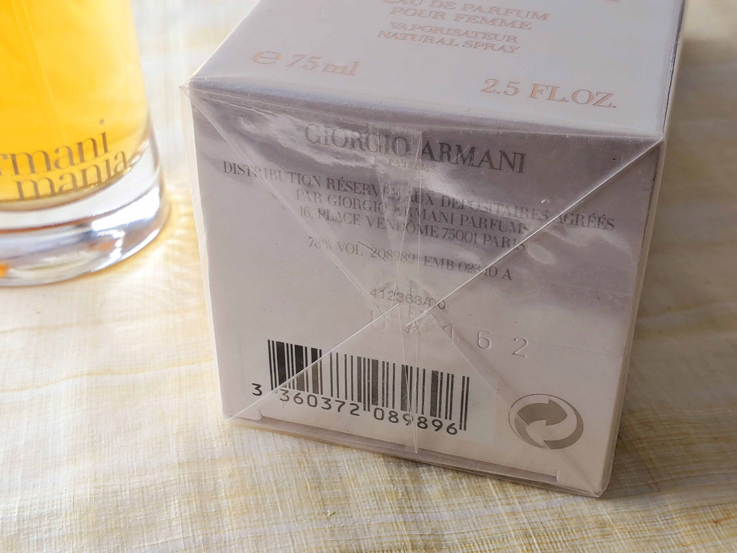 Armani Mania Giorgio Armani for women EDP Spray 75 ml 2.5 oz Or 50 ml 1.7 oz, Vintage, Rare, Sealed