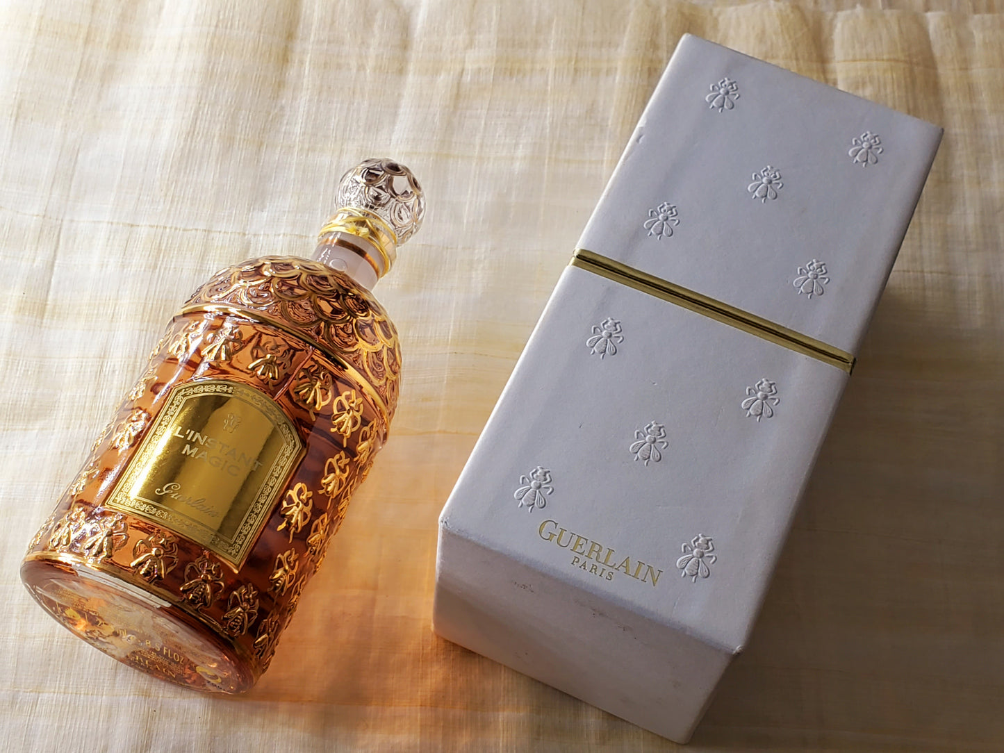 L'Instant Magic Guerlain for women EDP GOLD Bee Bottle 250 ml 8.5 oz, Vintage First Edition 2007, Rare