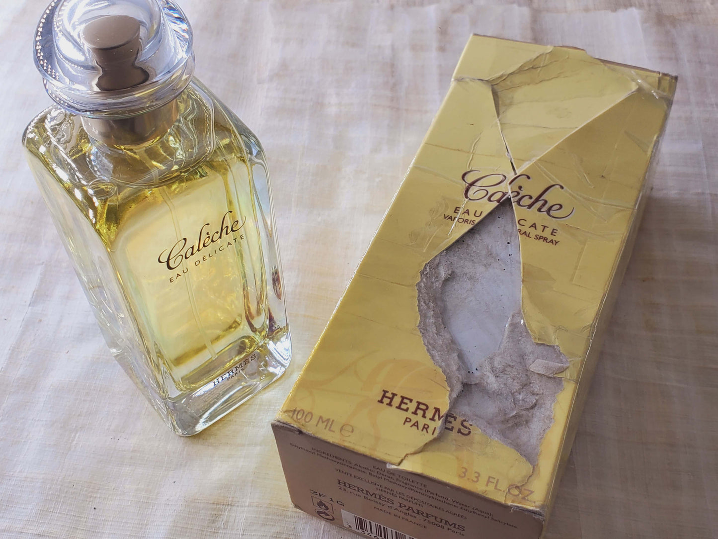 Caleche Eau Delicate Hermes for women EDT Spray 100 ml 3.4 oz, Vintage, Same Photos, Slightly damaged box