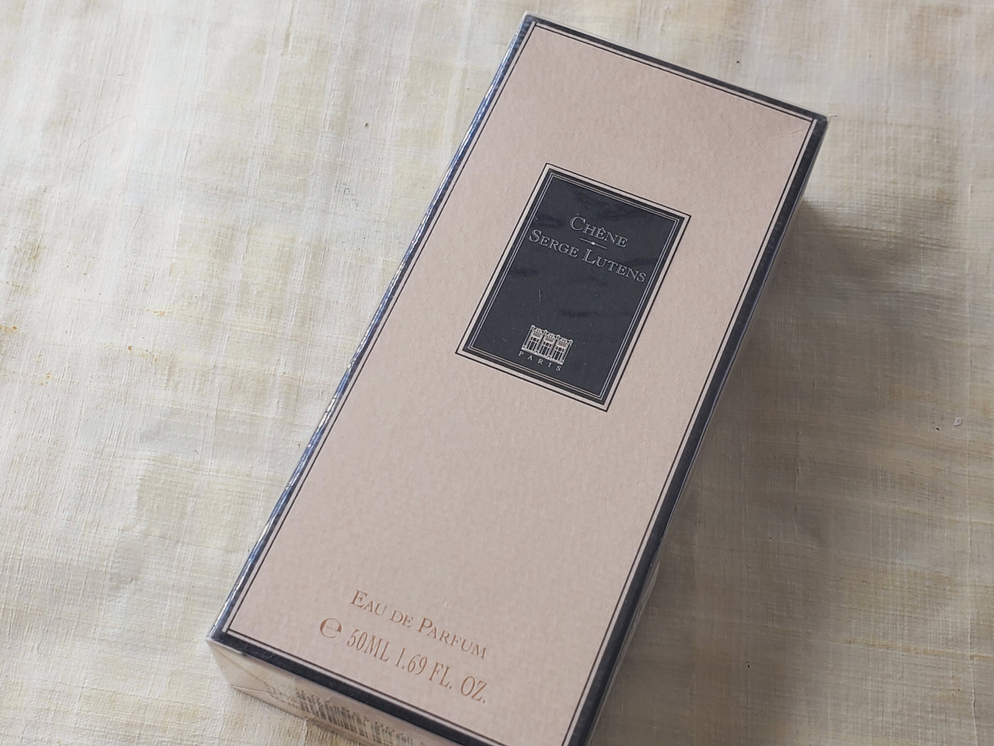 Chene Serge Lutens (Shiseido version) Unisex EDP Spray 50 ml 1.7 oz, Vintage, Rare